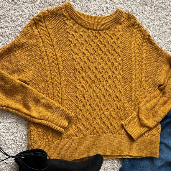 Cabincore normcore Mossimo Supply Co. Mustard Cable Women’s Knit Sweater M - Picture 2 of 6
